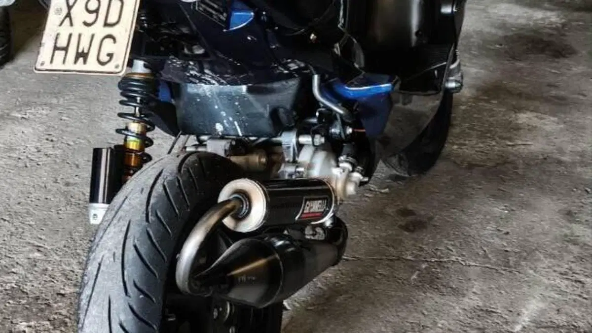 Yamaha Aerox 50 R (2007 - 18)  (15)