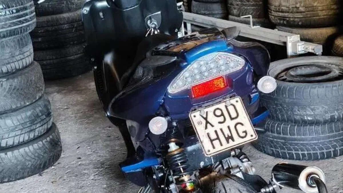 Yamaha Aerox 50 R (2007 - 18)  (16)