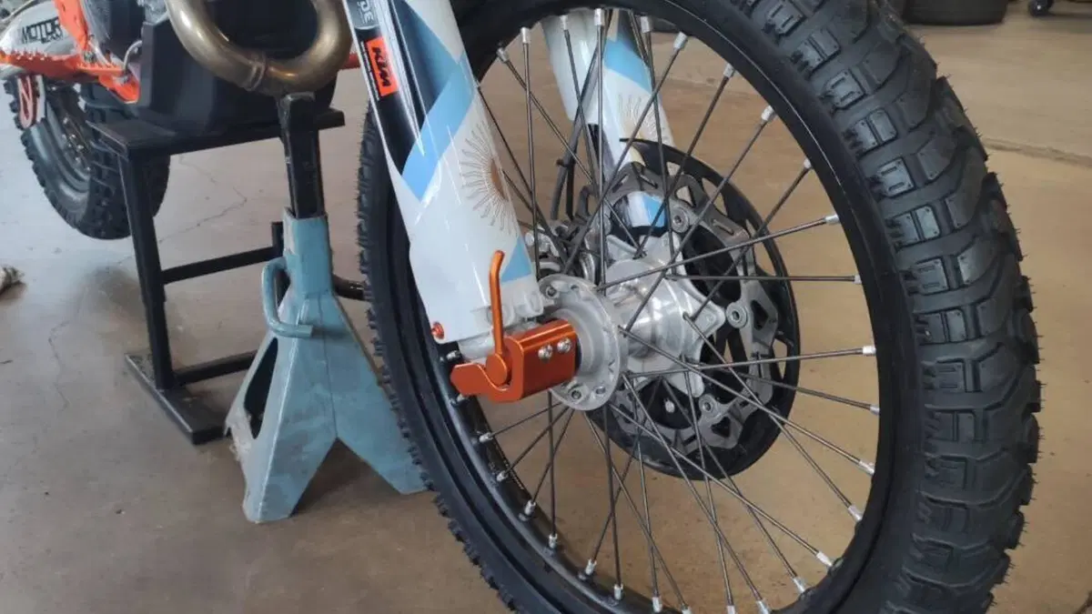 KTM 500 EXC-F Six Days (2024)  (3)