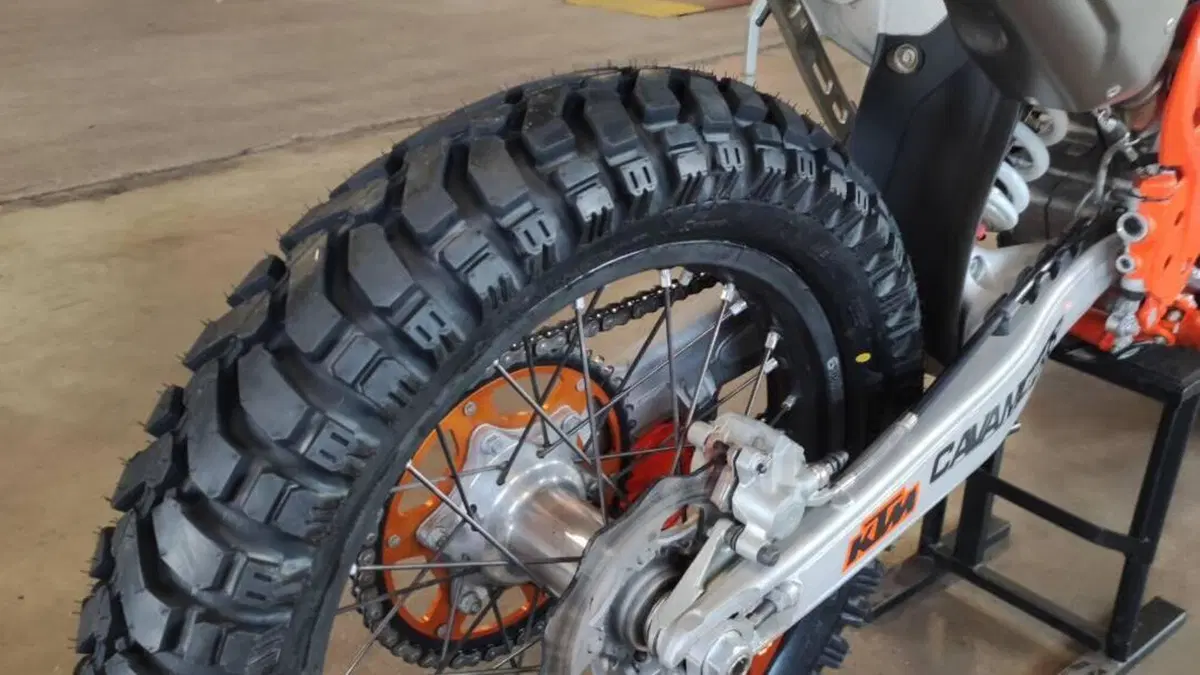 KTM 500 EXC-F Six Days (2024)  (5)