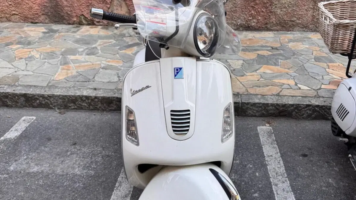 Vespa GTS 300 Super (2008 - 16) 