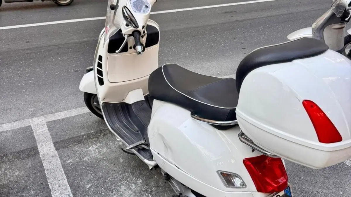 Vespa GTS 300 Super (2008 - 16)  (3)