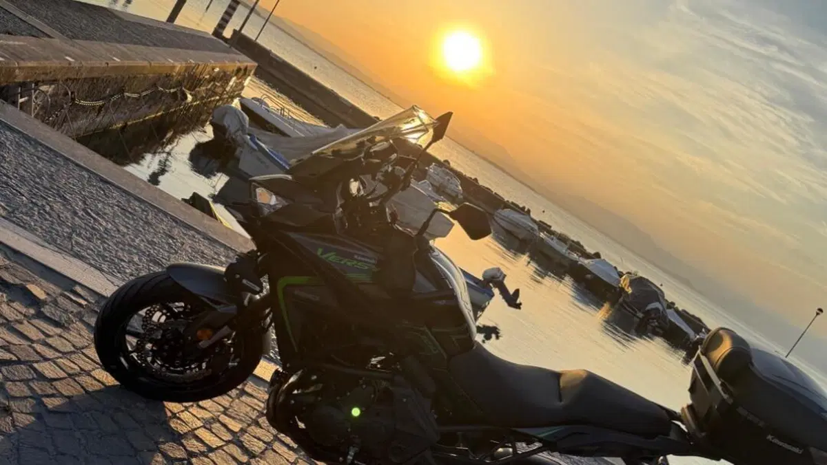 Kawasaki Versys 650 Grand Tourer (2025 - 26)  (2)