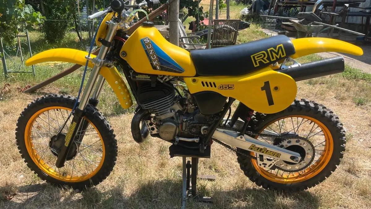Suzuki   (3)