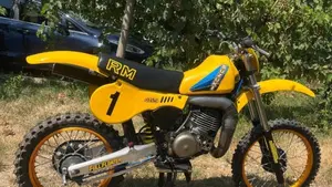 Suzuki   (5)