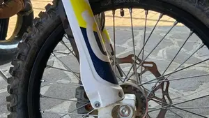 Husqvarna TE 250i (2023)  (4)