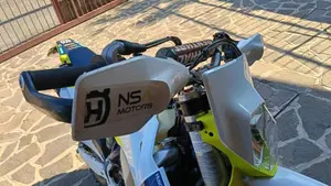 Husqvarna TE 250i (2023)  (6)
