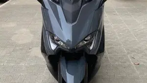 Yamaha T-Max 560 Tech Max (2021) 
