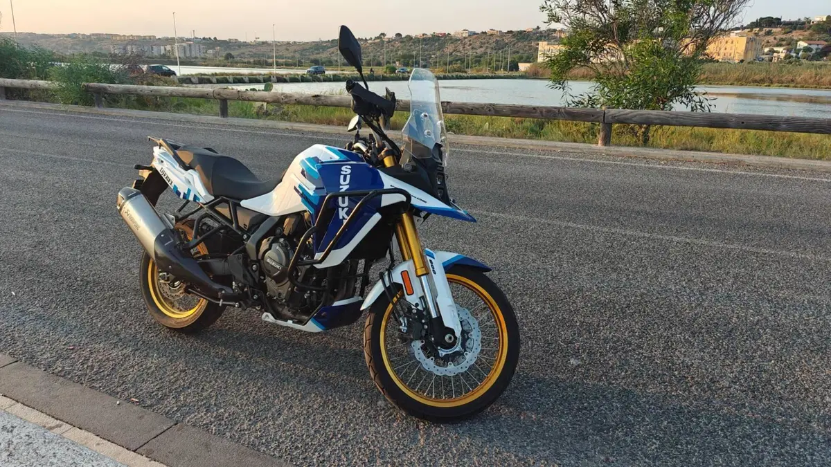 Suzuki V-Strom 800DE Djebel (2024)  (2)