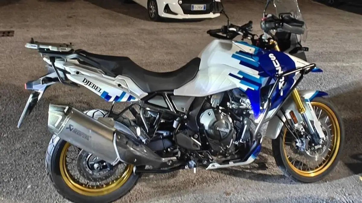 Suzuki V-Strom 800DE Djebel (2024)  (4)