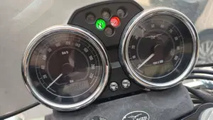 Moto Guzzi V7 Classic (2008 - 12)  (6)