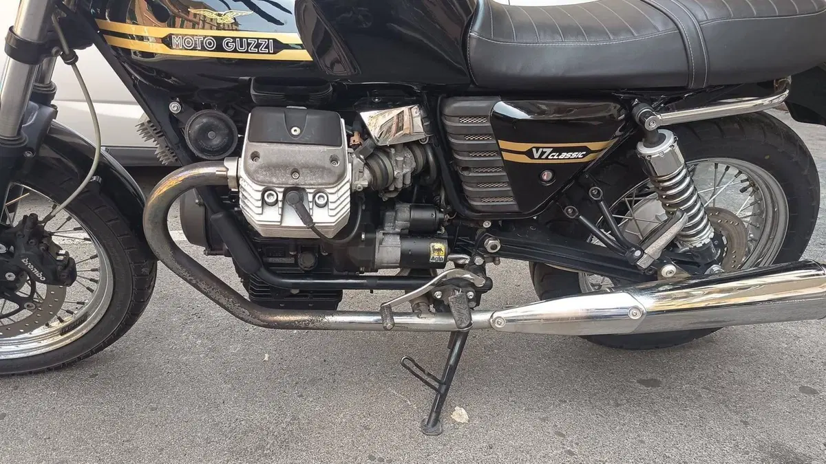 Moto Guzzi V7 Classic (2008 - 12)  (7)