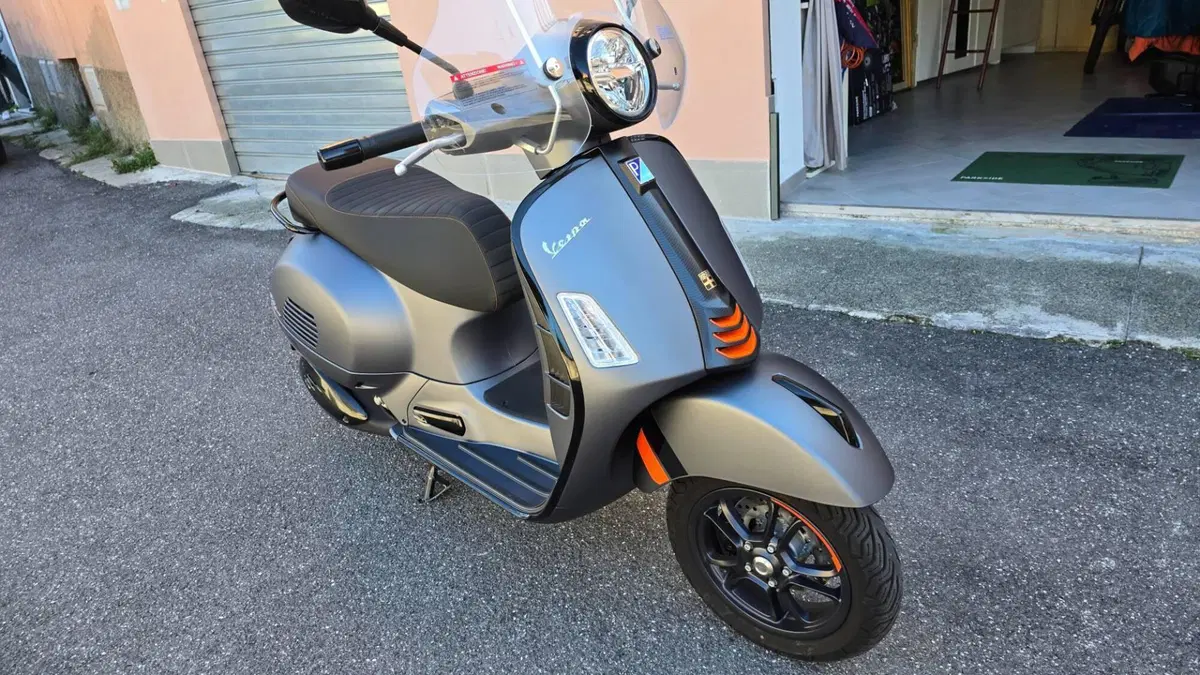 Vespa GTS 310 Supersport (2025 - 26)  (2)
