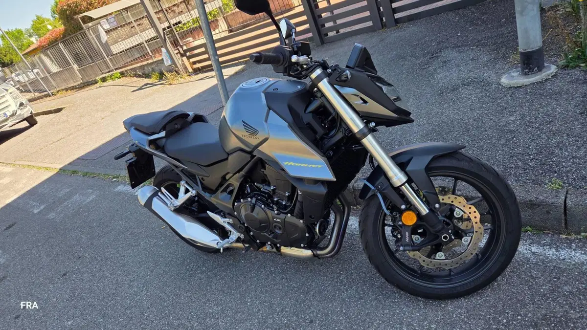 Honda CB 750 Hornet (2023 - 24)  (5)