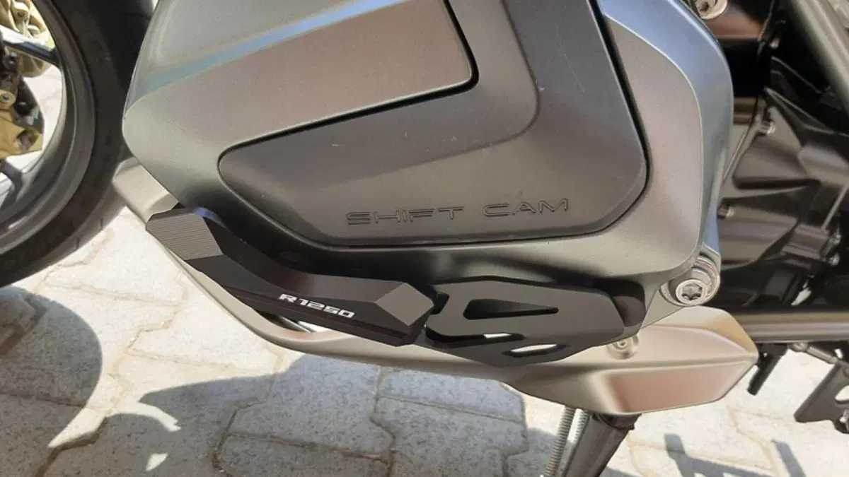 Bmw R 1250 R (2021 - 25)  (6)