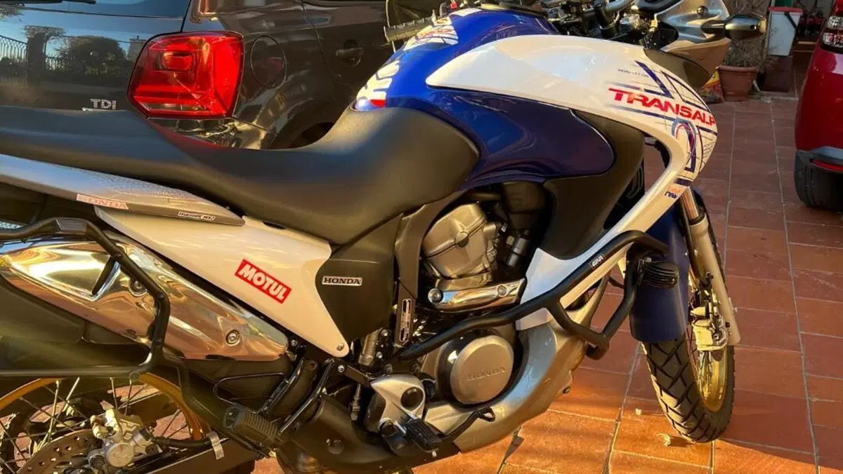 Honda Transalp XL 700 V (2007 - 2013)  (3)
