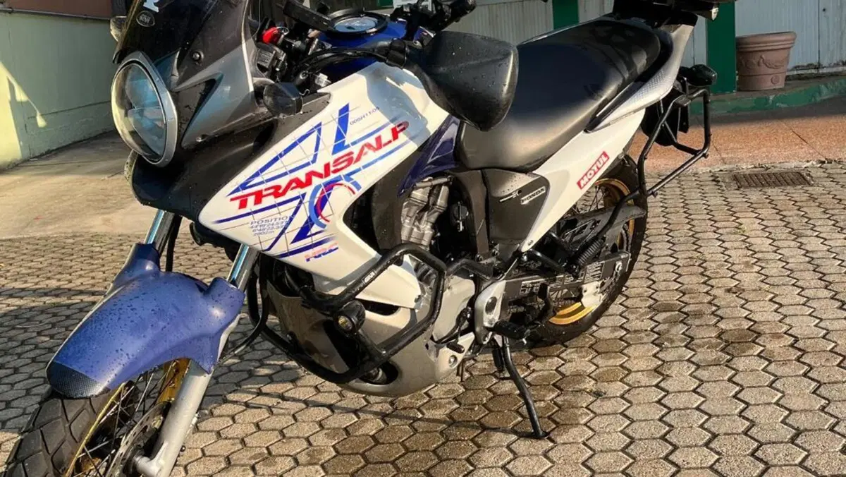 Honda Transalp XL 700 V (2007 - 2013)  (11)