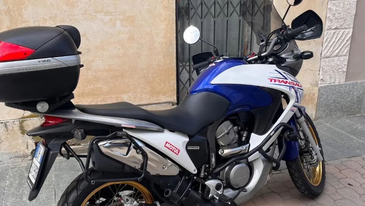 Honda Transalp XL 700 V (2007 - 2013)  (17)