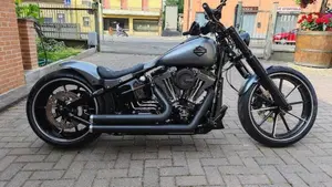 Harley-Davidson 1690 Breakout (2013 - 17) - FXSB  (4)