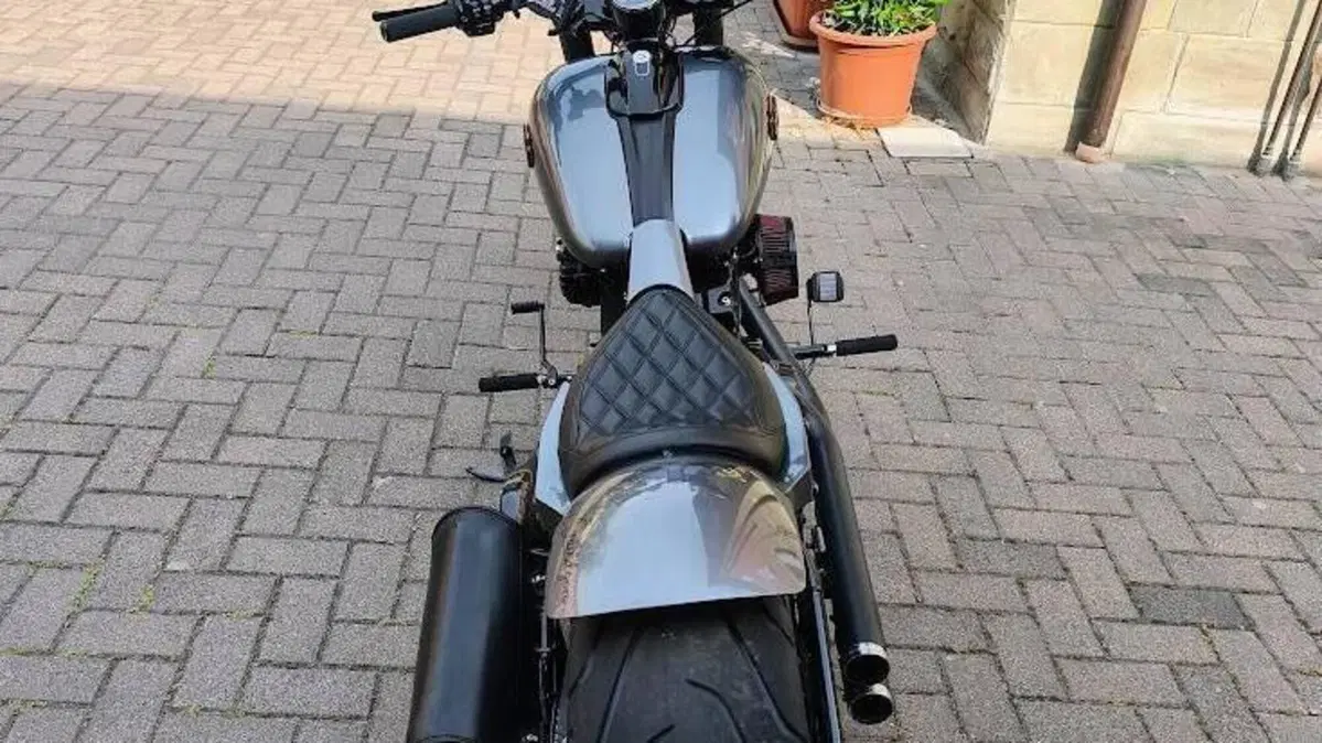Harley-Davidson 1690 Breakout (2013 - 17) - FXSB  (6)