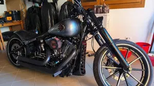 Harley-Davidson 1690 Breakout (2013 - 17) - FXSB  (11)