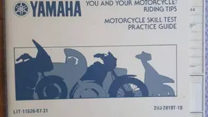 Yamaha V-Max 1200  (4)