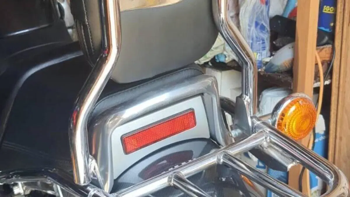 Yamaha V-Max 1200  (6)