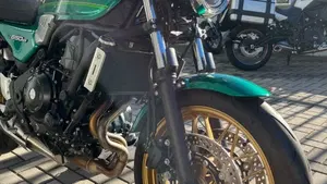 Kawasaki Z 650 RS (2022 - 24)  (5)
