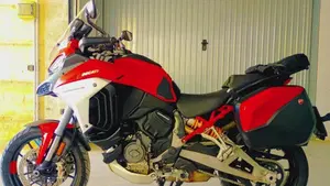 Ducati Multistrada V4 S (2021 - 24)  (2)