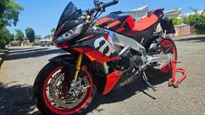 Aprilia Tuono V4 Factory (2021 - 24)  (3)