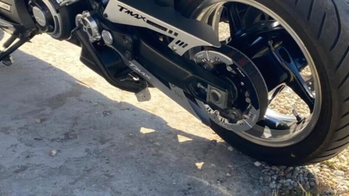 Yamaha T-Max 530 (2017 - 19)  (4)