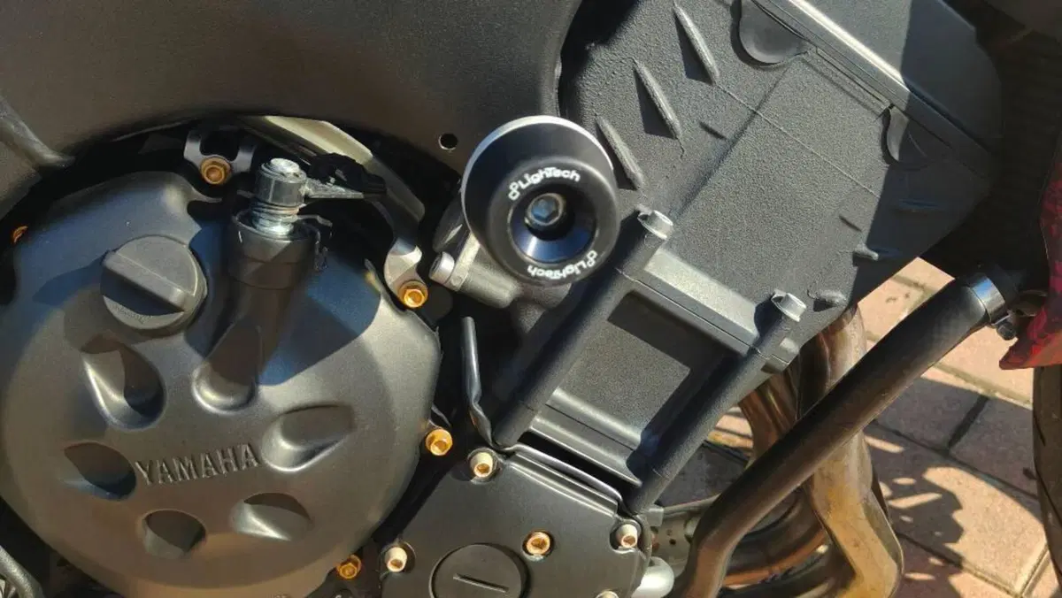 Yamaha FZ8 (2010 - 12)  (6)