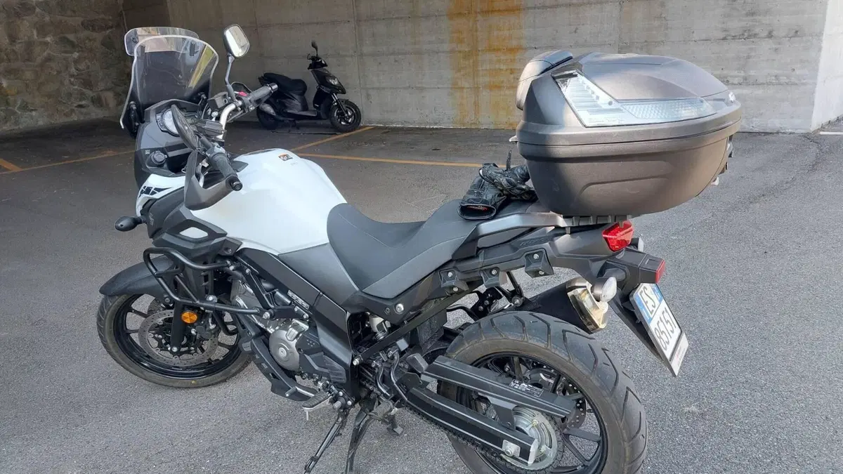 Suzuki V-Strom 650 Explorer (2023 - 25)  (4)