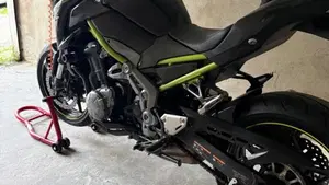 Kawasaki Z 900 (2017 - 18)  (5)