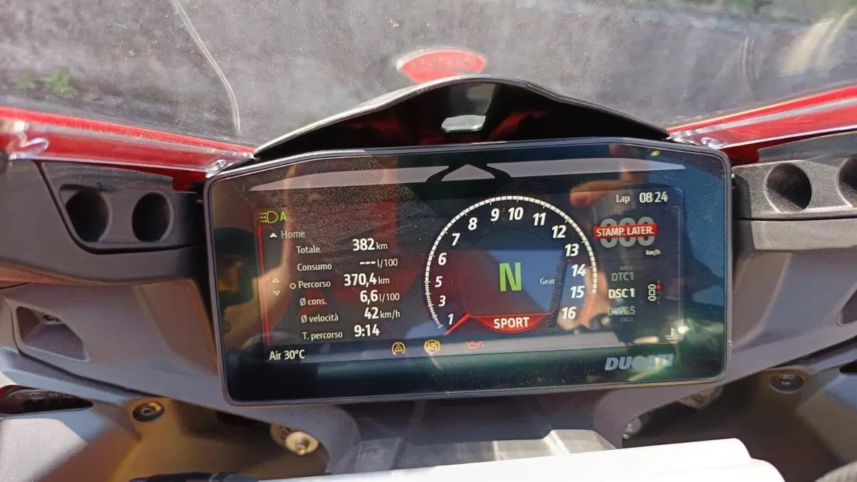 Ducati Panigale V4 S (2025 - 26)  (10)