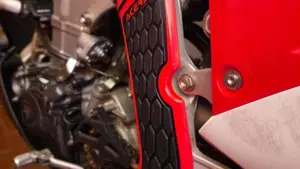 Honda CRF 450R (2017)  (4)