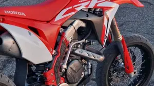 Honda CRF 450R (2017)  (6)