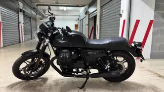 Moto Guzzi V7 III Stone Night Pack (2019 - 20) usata
