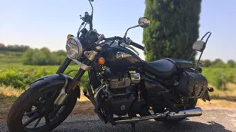 Royal Enfield Super Meteor 650 (2023 - 26) usata