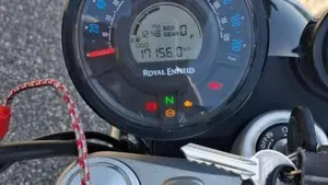 Royal Enfield Super Meteor 650 (2023 - 26)  (5)