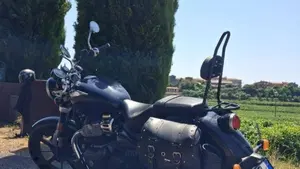 Royal Enfield Super Meteor 650 (2023 - 26)  (7)