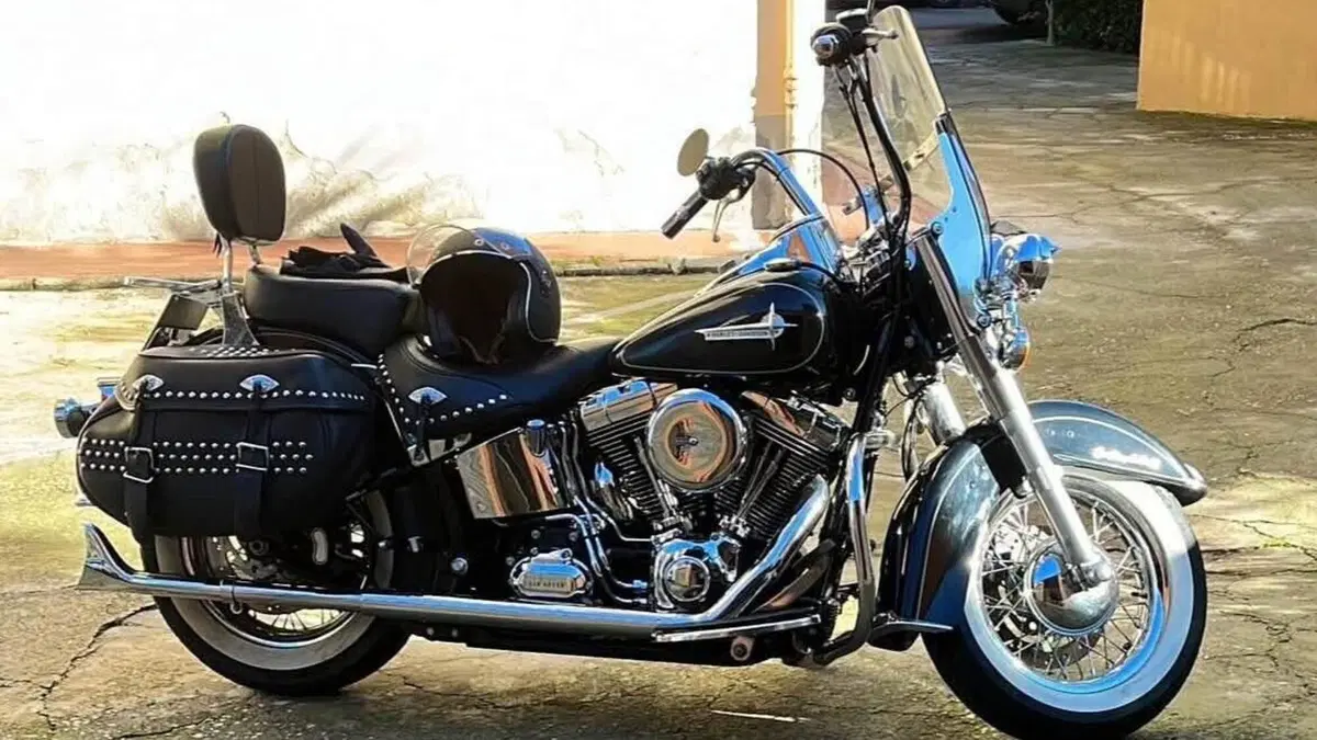 Harley-Davidson 1690 Heritage Classic (2011 - 17) - FLSTC 