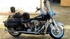 Harley-Davidson 1690 Heritage Classic (2011 - 17) - FLSTC 