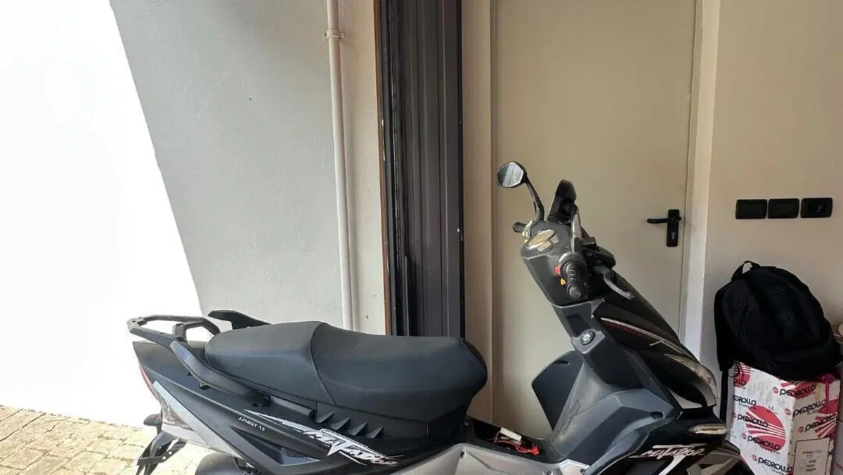 Kymco Agility 50 R12 (2019)  (2)