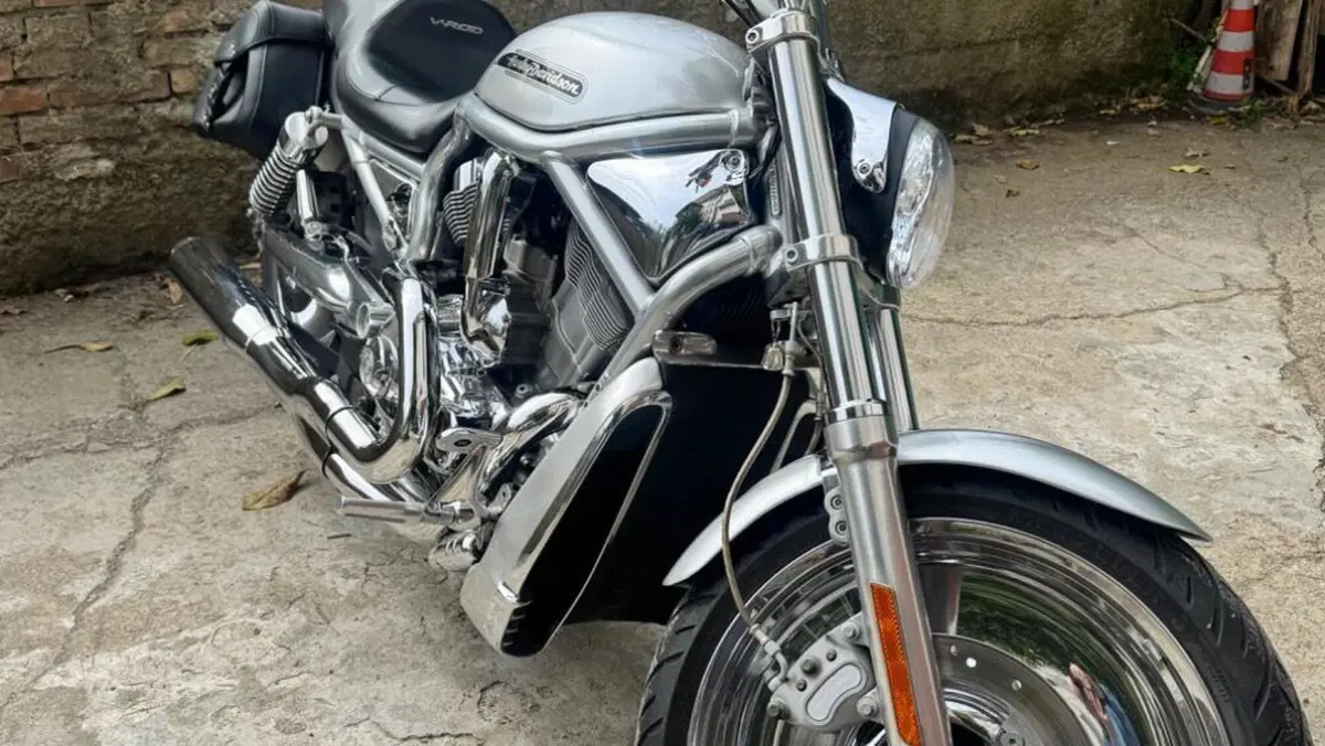Harley-Davidson   (2)