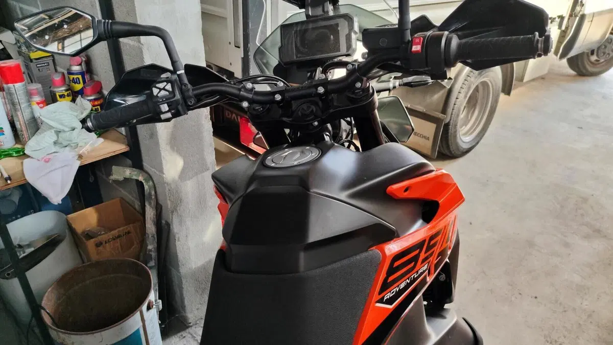 KTM 890 Adventure L (2022)  (3)