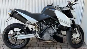KTM 990 Super Duke (2007 - 11) 