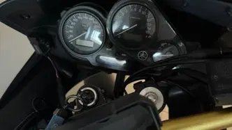 Yamaha FZ6 Fazer (2004 - 07) usata