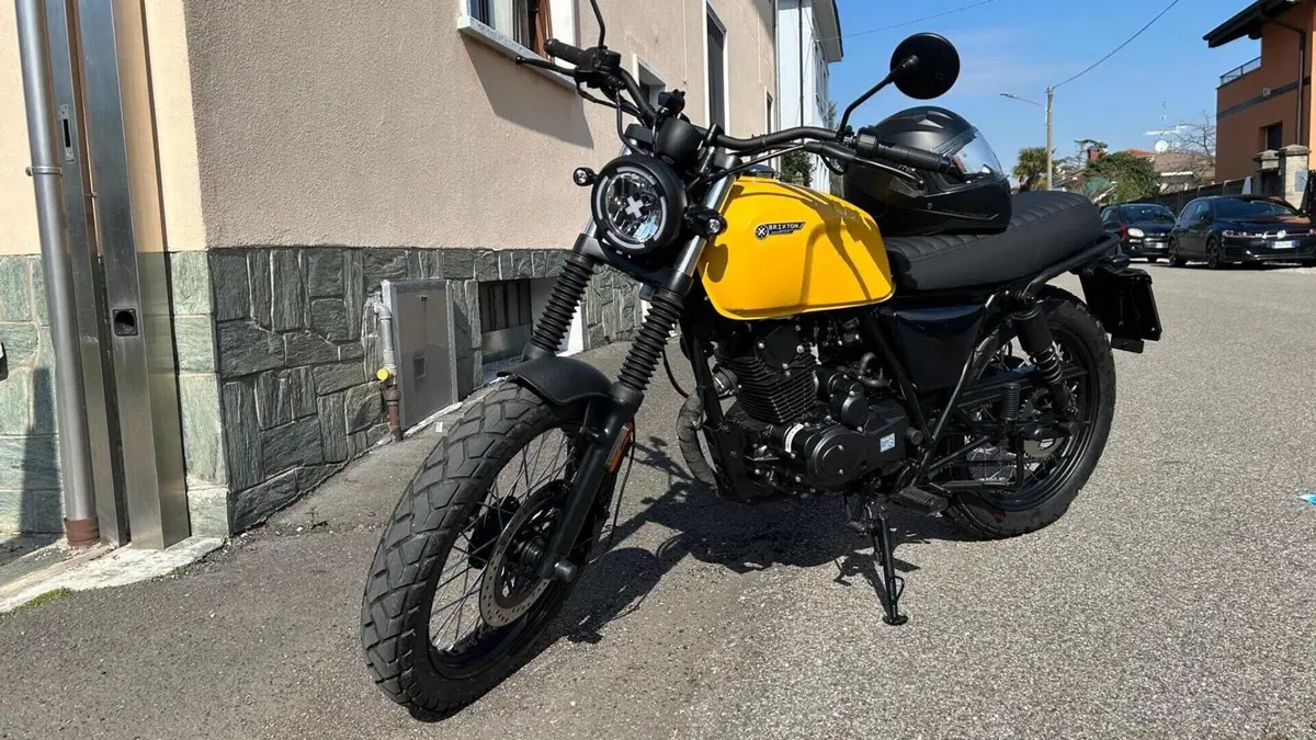 Brixton Motorcycles Cromwell 125 CBS (2021 - 26)  (3)