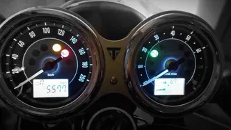 Triumph Bonneville T100 Gold Line Edition (2022) usata